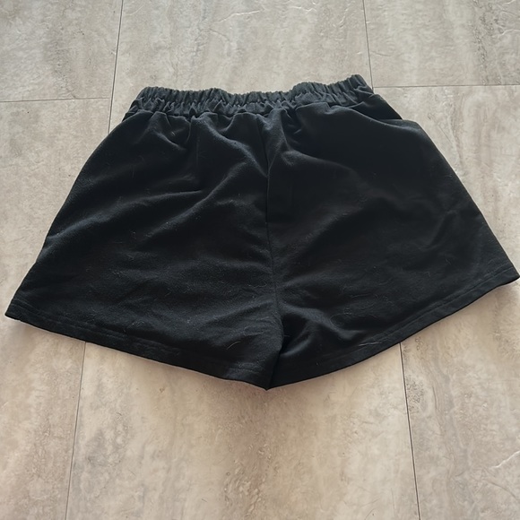 shorts - Picture 2 of 2